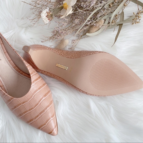 Louise et Cie Karas Pointed Toe Mule Pump - Picture 5 of 8